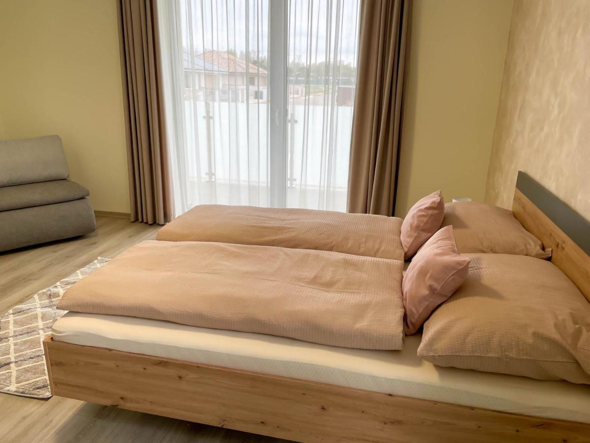 Apartmany Katalin Dunajská Streda Zewnętrze zdjęcie